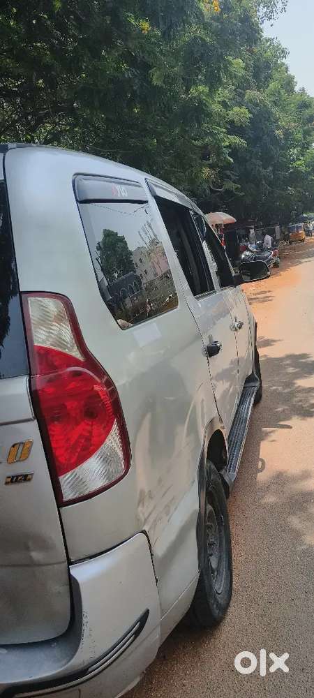 Mahindra Xylo 2019