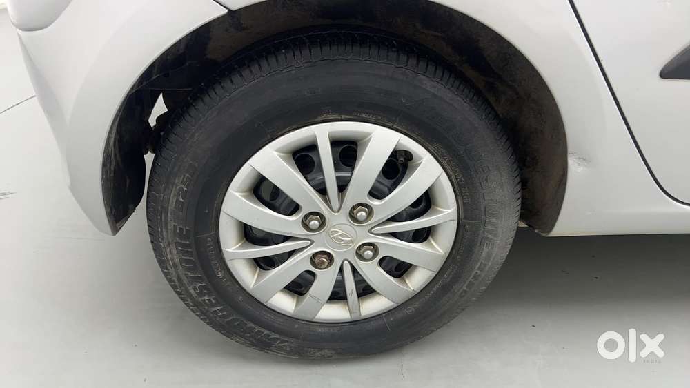 Hyundai I10 Sportz 1.1 Irde2, 2015, Petrol