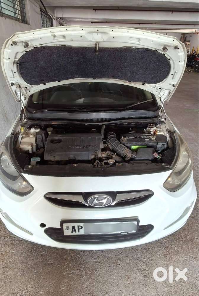 Verna Fluidic Diesel Hyundai - 2011