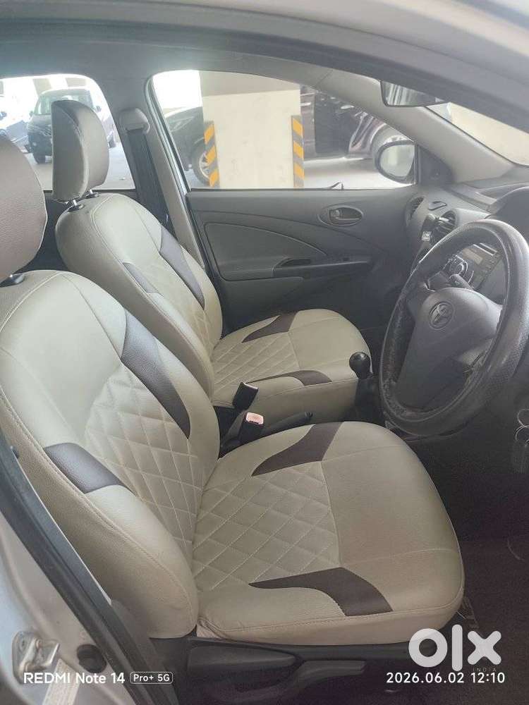Toyota Etios Liva 2013-2014 G, 2013, Petrol