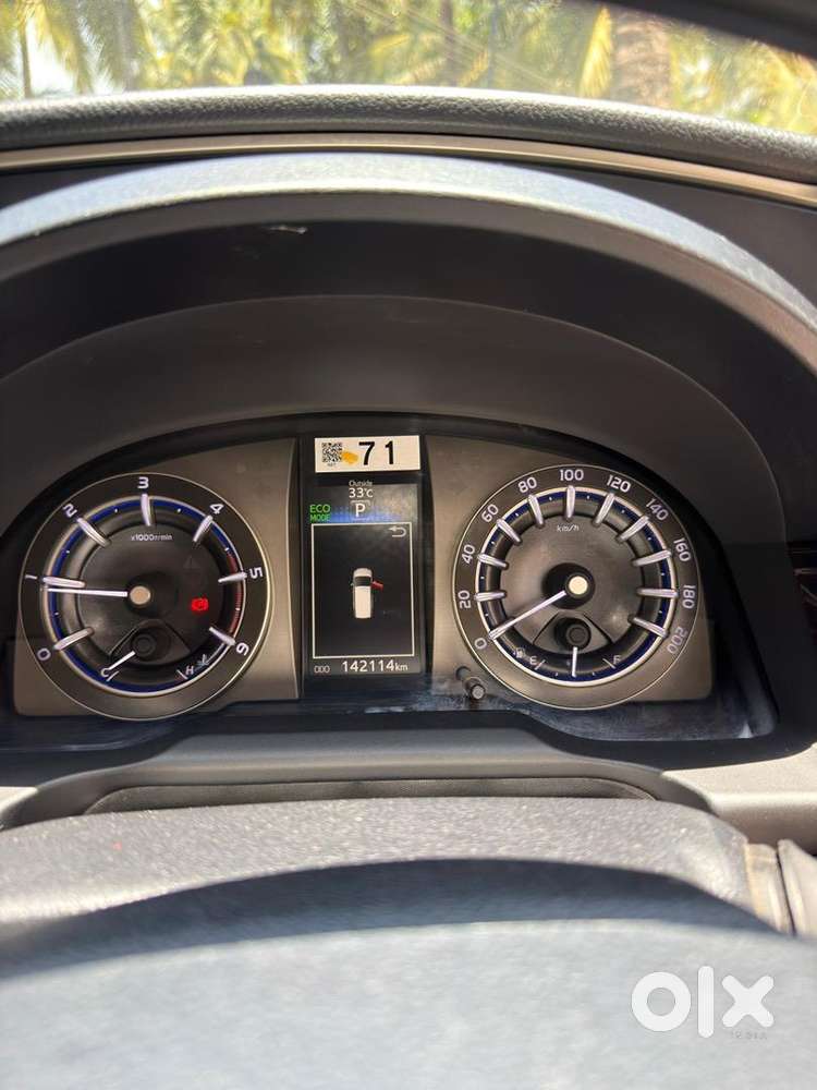 Toyota Innova Crysta 2017 Diesel Well Maintained