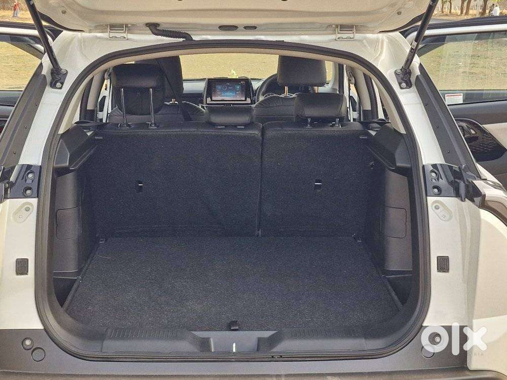 Maruti Suzuki Victoris Others, 2025, Cng & Hybrids
