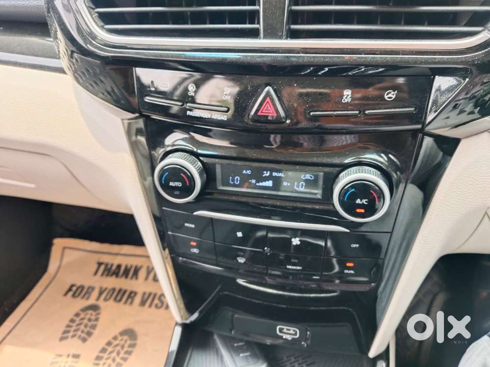 Mahindra Xuv 3xo Ax5 1.5 Diesel Autoshift Plus, 2025, Diesel