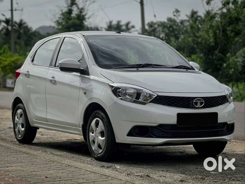 Tata Tiago 1.2 Revotron Xt (o), 2016, Petrol