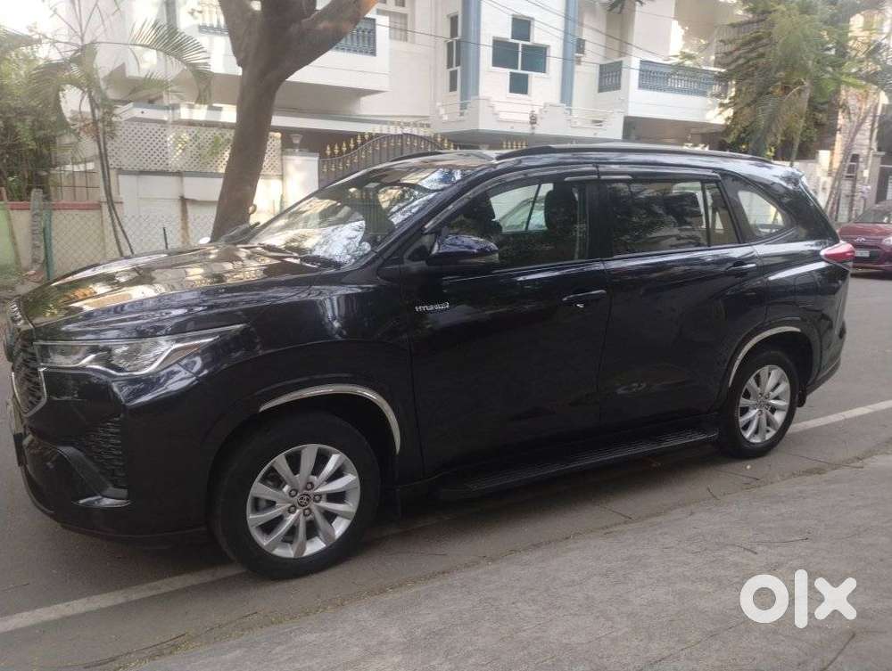 Toyota Innova Hycross 2.0 Vx Hybrid 7 Str, 2023, Cng & Hybrids