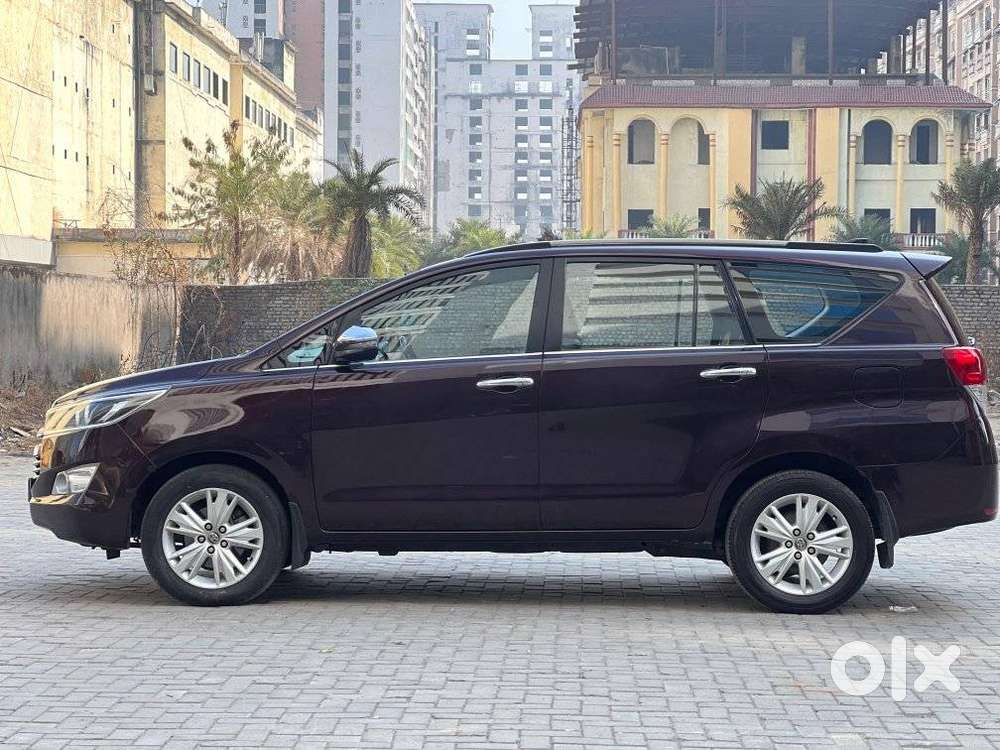 Toyota Innova Crysta 2.8z Automatic, 2018, Diesel