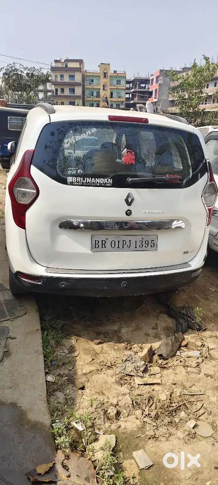 Renault Lodgy 9 Seater Ertiga Ke Look Ka Hai
