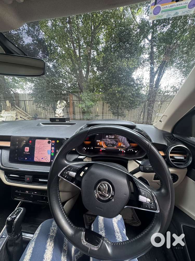 Skoda Slavia Petrol 2023