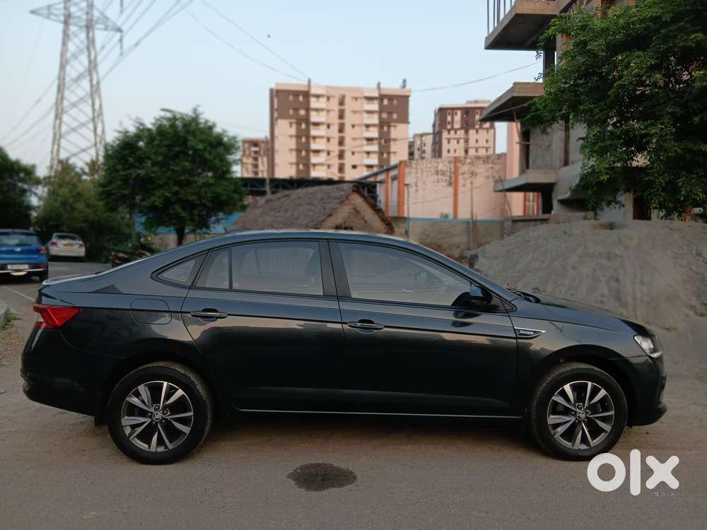 Skoda Slavia 1.0 Tsi Style At, 2023, Petrol