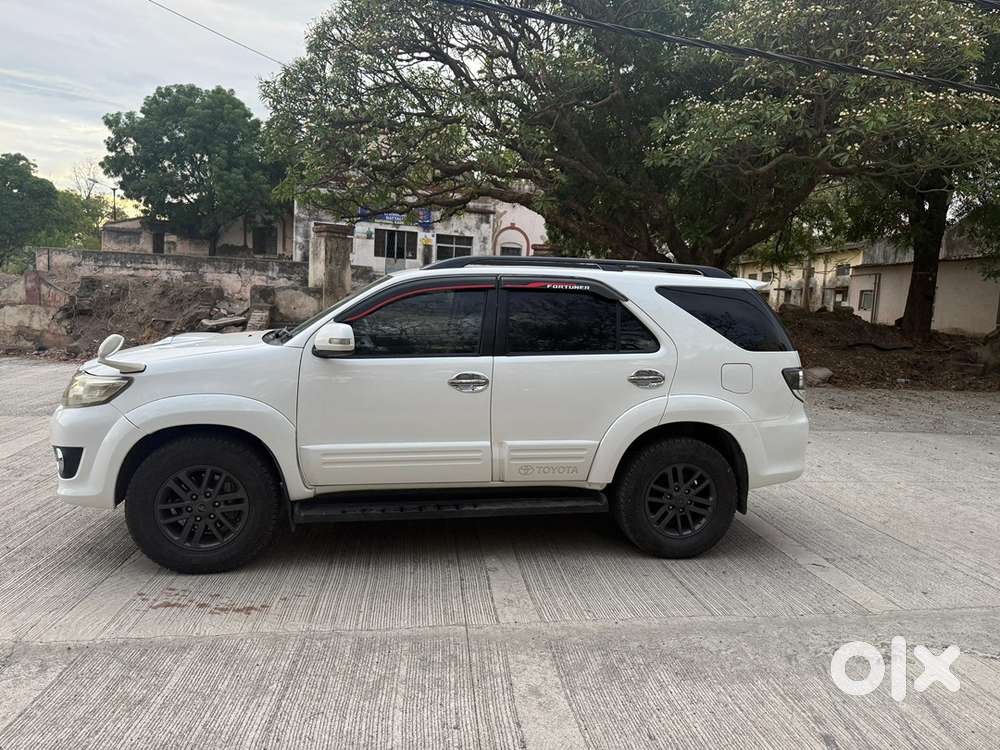 Toyota Fortuner Diesel 2012