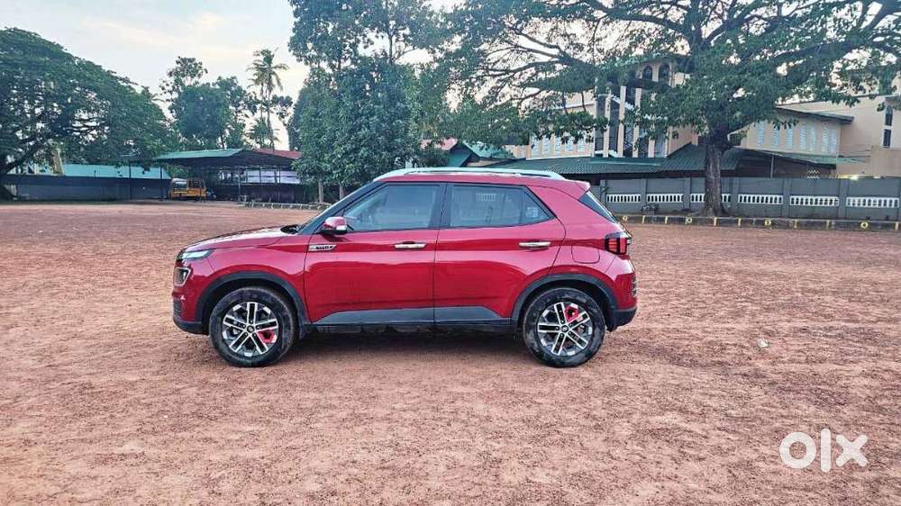 Hyundai Venue 1.0 Turbo Dct Sx(o)  Top Model  Automatic  Excellent