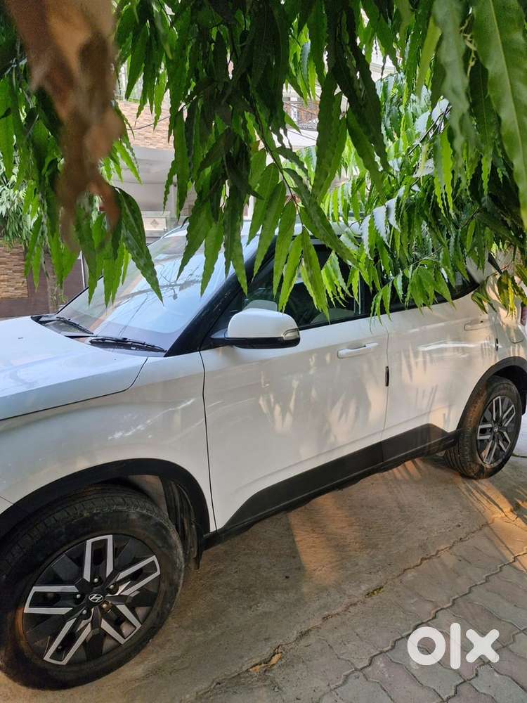 Hyundai Venue Petrol Automatic