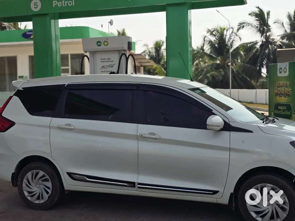 Maruti Suzuki Ertiga 2021 Petrol 78000 Km Driven