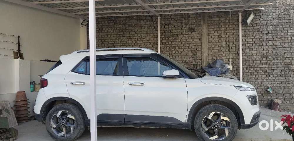 Hyundai Venue 1.2 Petrol 2022 Manual