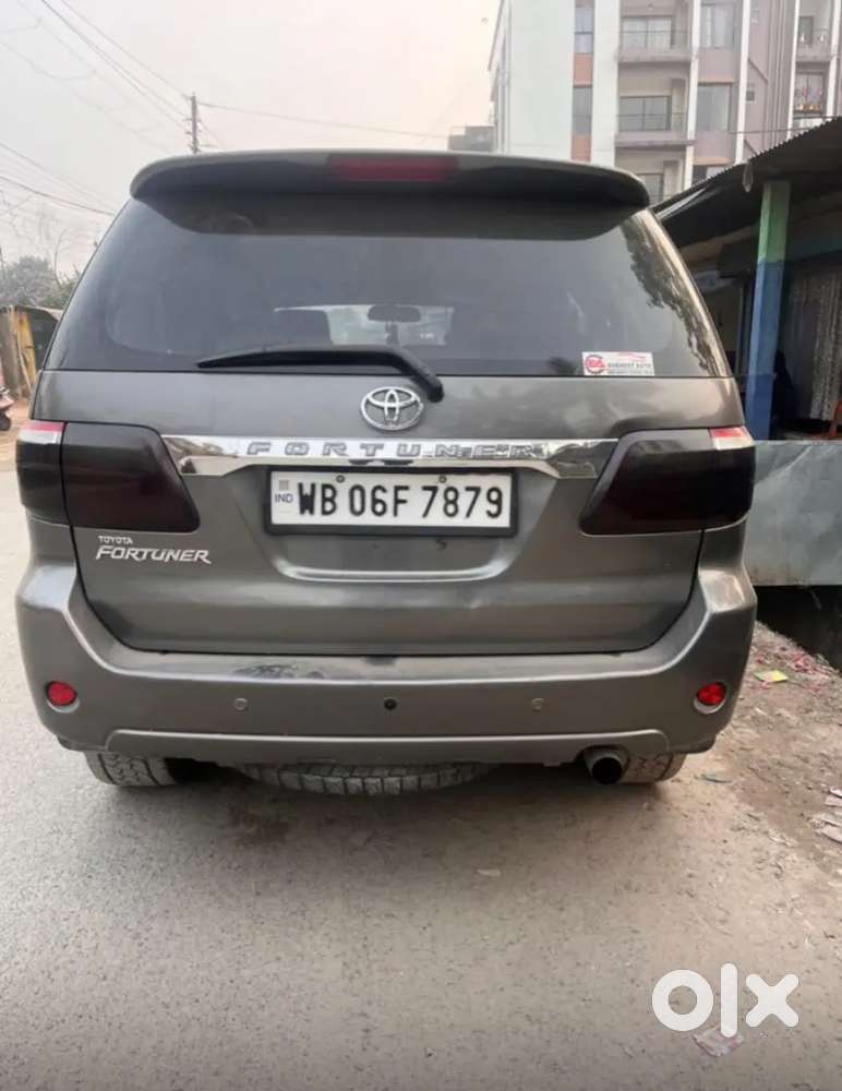 Toyota Fortuner 2011 Diesel 205000 Km Driven