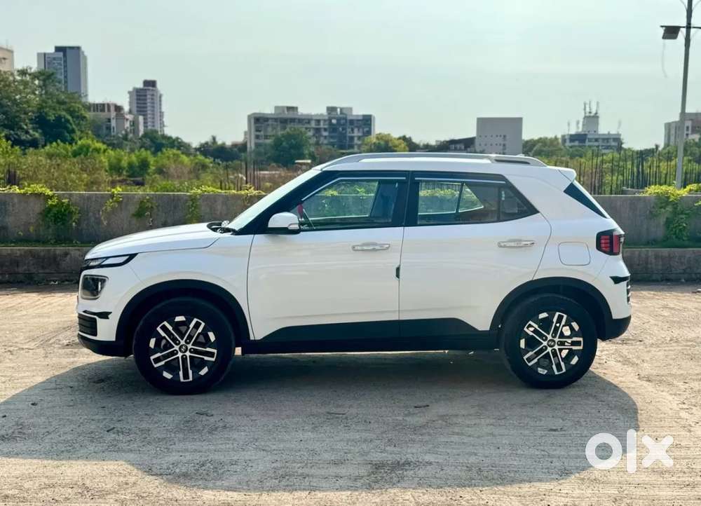 Hyundai Venue 1.0 S (o) Turbo Dct, 2024, Petrol