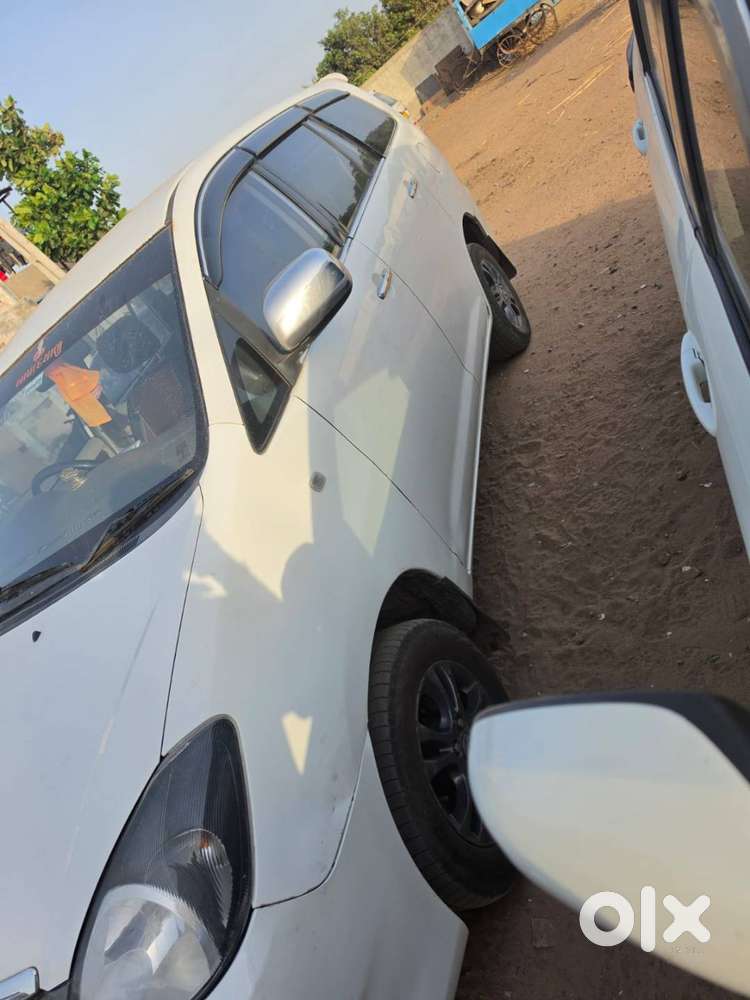 Toyota Innova 2011 Diesel Well Maintained