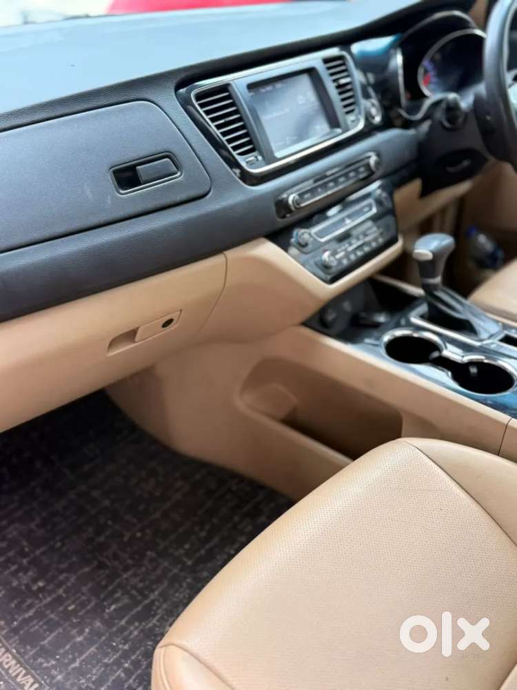 Kia Carnival Prestige, 2021, Diesel
