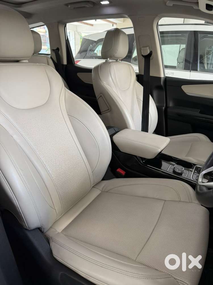 Mahindra Xuv700 Petrol 2022