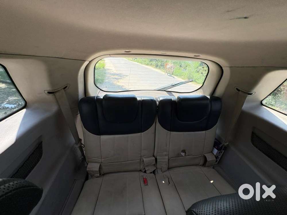 Mahindra Xuv500 2017 Diesel 5new Tyers Excillent Conditon 7 Seater