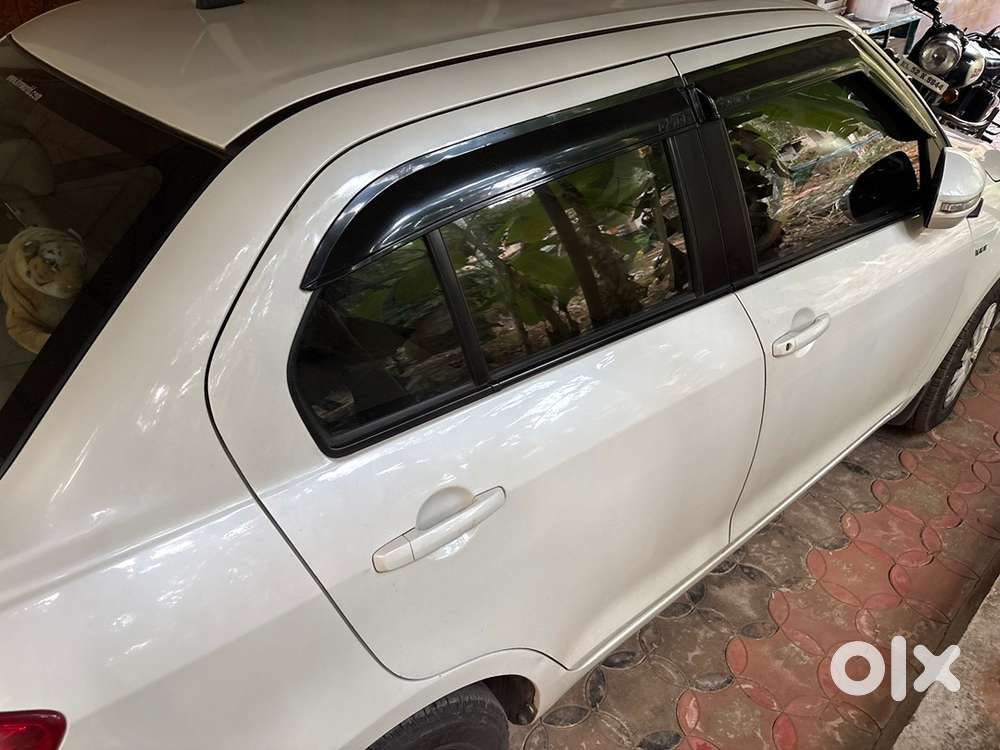Maruti Suzuki Swift Dzire 2015 Petrol Well Maintained
