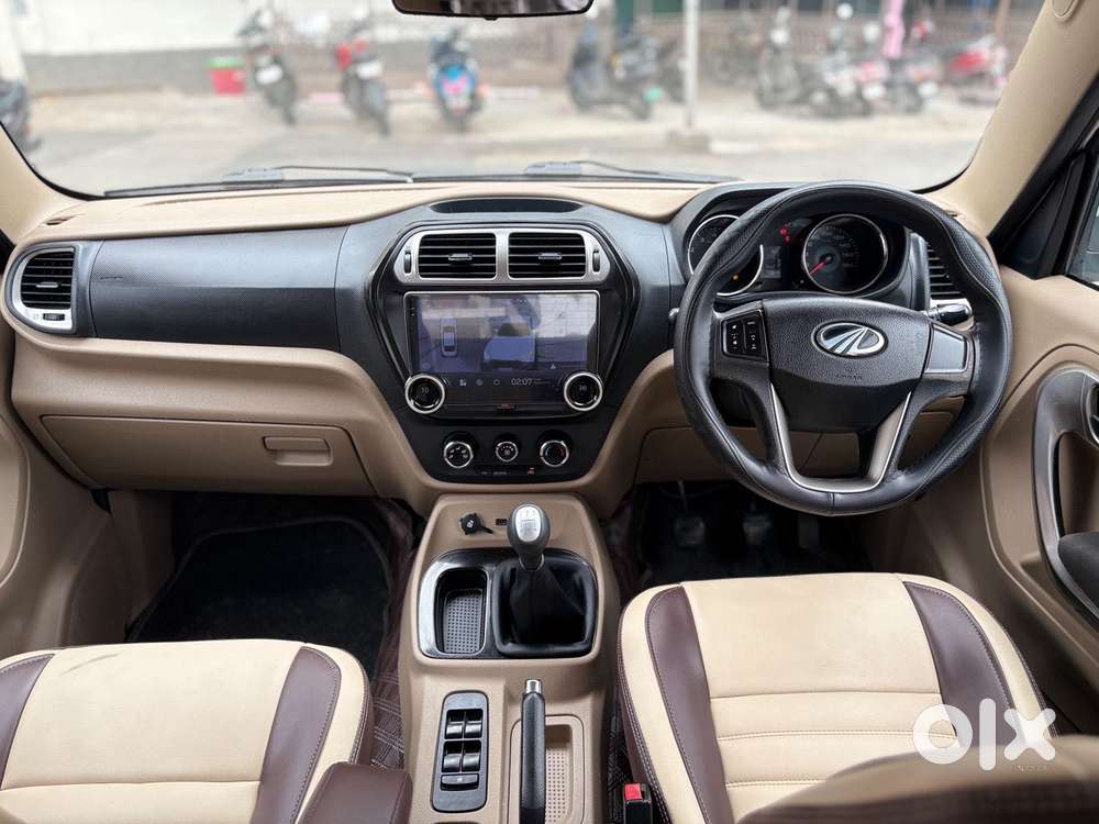 Mahindra Tuv 300 T10 Opt, 2020, Diesel