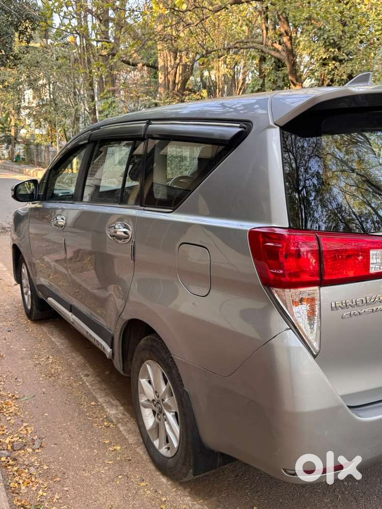Toyota Innova Crysta 2.4 V, 2017, Diesel