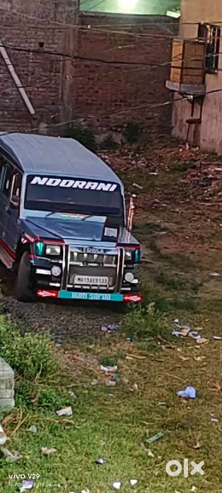 Force Motors Trax Cruiser 2005