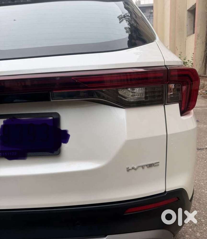 For Sale - 2025  Honda Elevate  Zx Cvt  Top Model  6500 Km