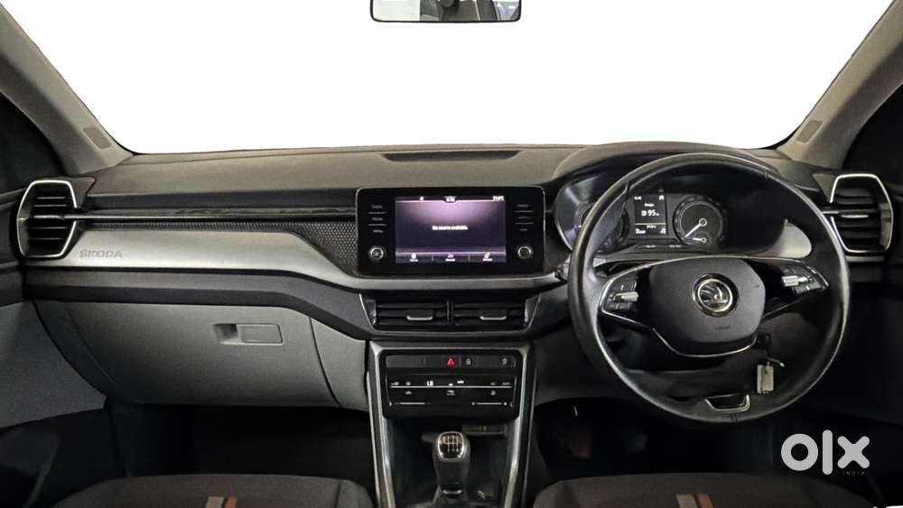 Skoda Kushaq 1.0 Tsi Ambition, 2022, Petrol