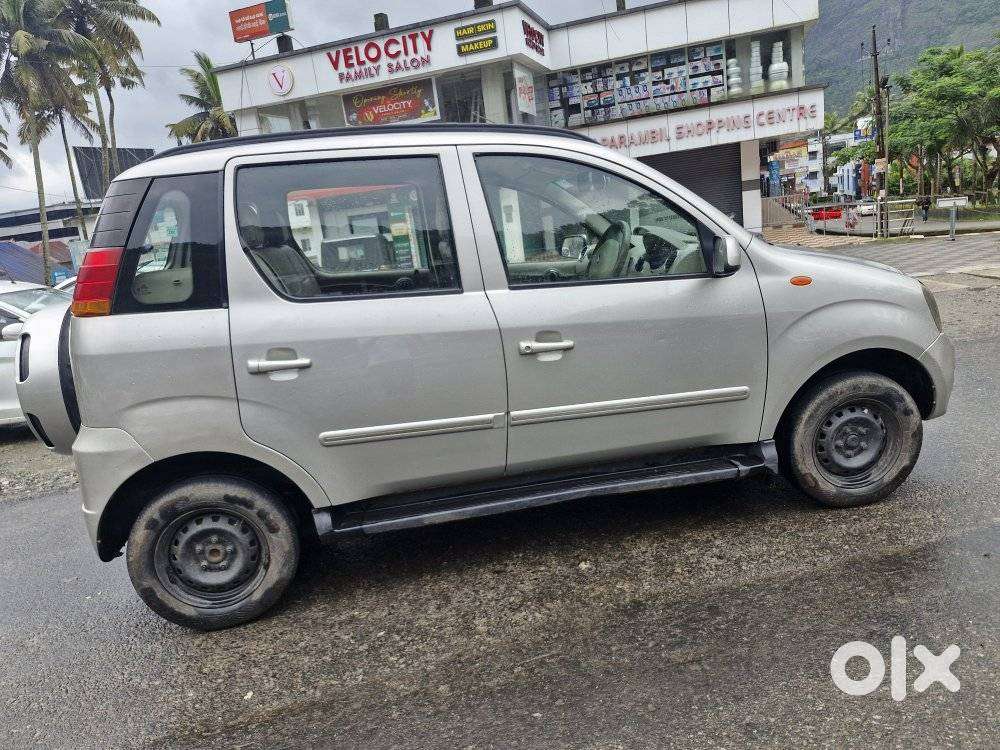 Mahindra Quanto C6, 2013