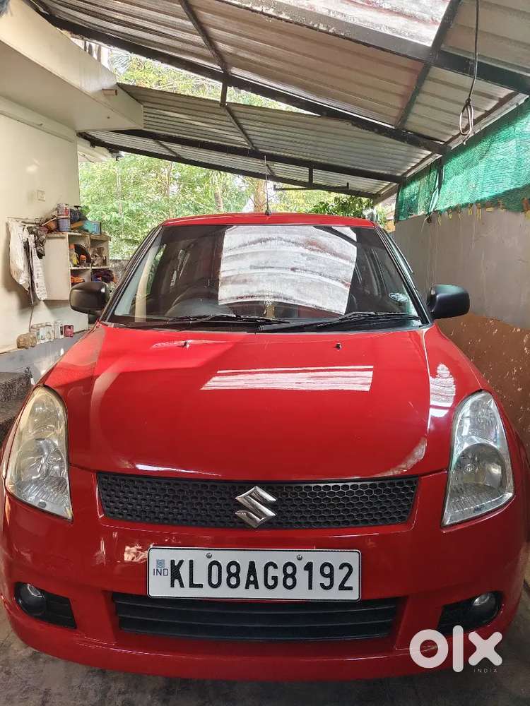 Maruti Suzuki Swift 2005 Petrol 75600 Km Driven