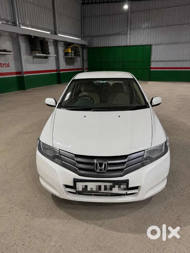 Selling My 2011 Honda City Vtec