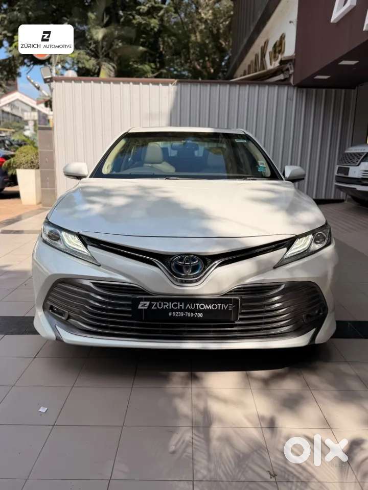 Toyota Camry Hybrid, 2019, Petrol