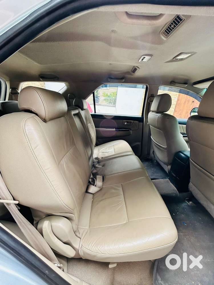 Toyota Fortuner 2011-2016 4x2 At, 2015, Diesel