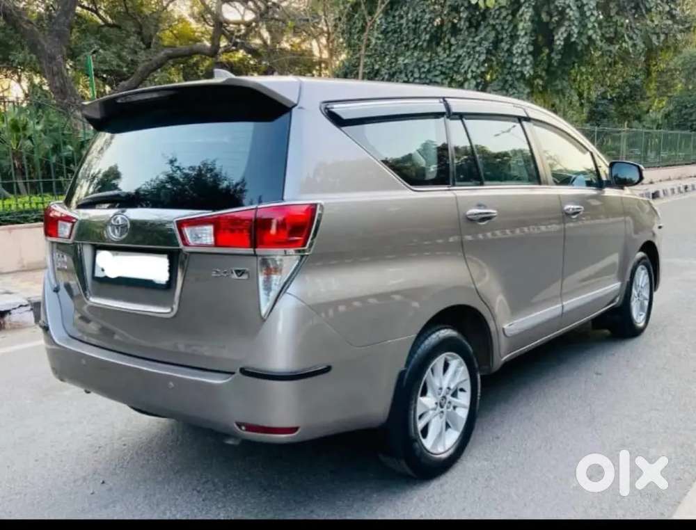 Toyota Innova Crysta 2016 Diesel 112000 Km Driven,