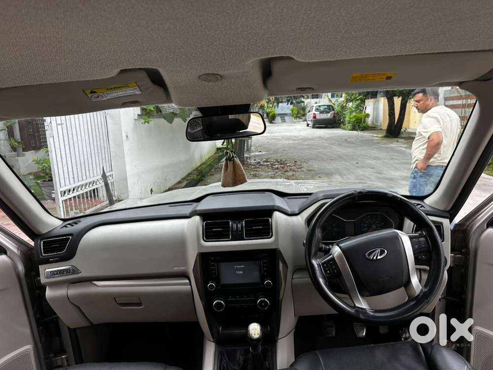Mahindra Scorpio 2015