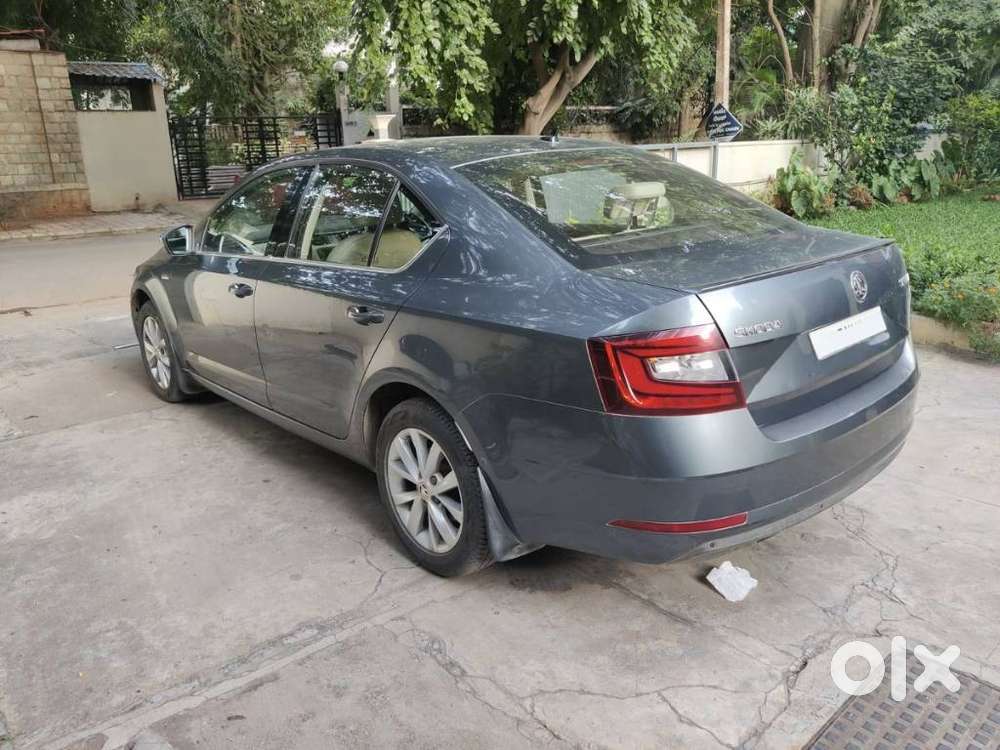Skoda Octavia 1.8 TSI AT L K, 2018, Petrol