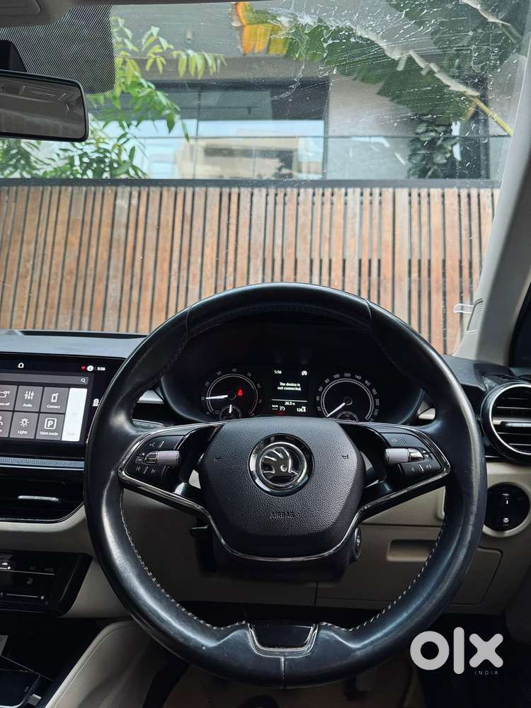 Skoda Slavia 1.0 Ambition Tsi, 2022, Petrol