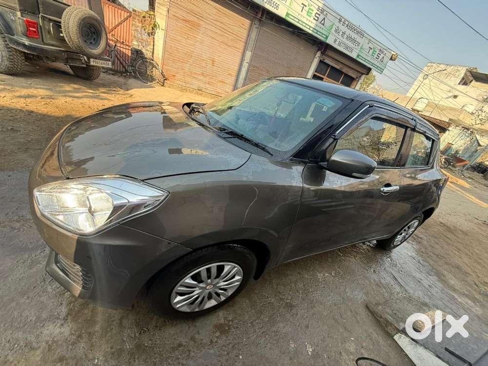 Maruti Suzuki Swift 2022 Petrol 75000 Km Driven