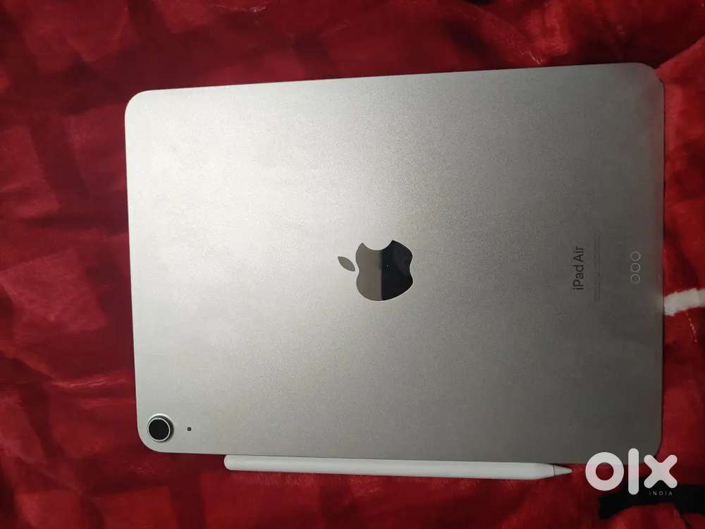 iPad Air M2 11 inches + Apple Pencil Pro , 128 GB— Excellent