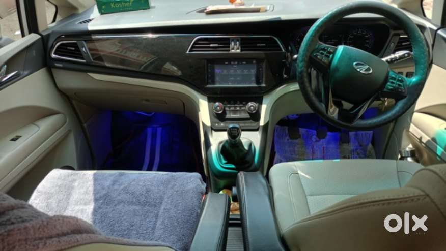 Mahindra Marazzo M8, 2020, Diesel