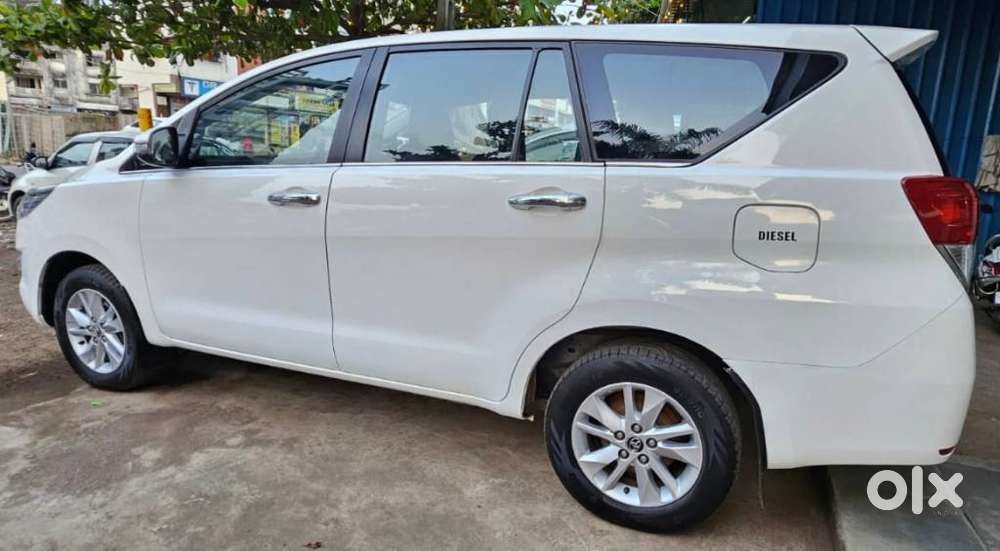 Toyota Innova Crysta 2.4 G Plus Mt 8 Str, 2019, Diesel