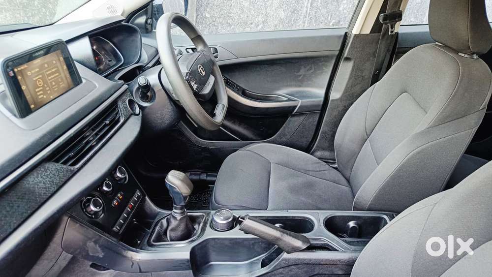 Tata Nexon Smart Plus1.2 Revotron Petrol 5 Mt, 2025, Petrol