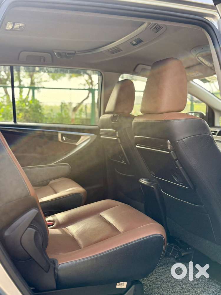 Toyota Innova Crysta 2.8z Automatic, 2019, Diesel