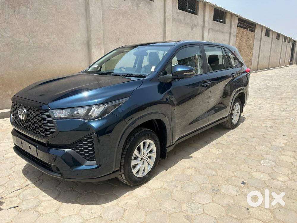 Toyota Innova Hycross 2.0 Gx 7 Str, 2025, Petrol