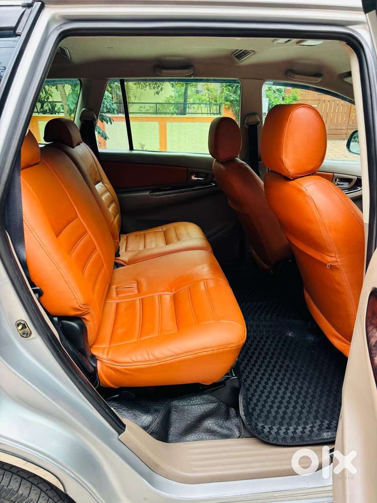Toyota Innova 2.5 V 8 Str, 2015, Diesel