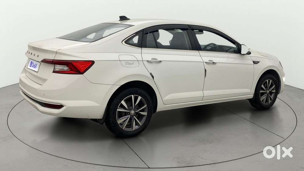 Skoda Slavia 1.0 Tsi Style At, 2022, Petrol
