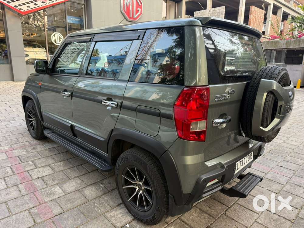 Mahindra Bolero Neo N8