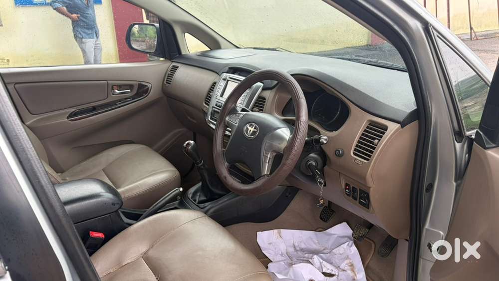 Toyota Innova 2015 Diesel Well Maintained